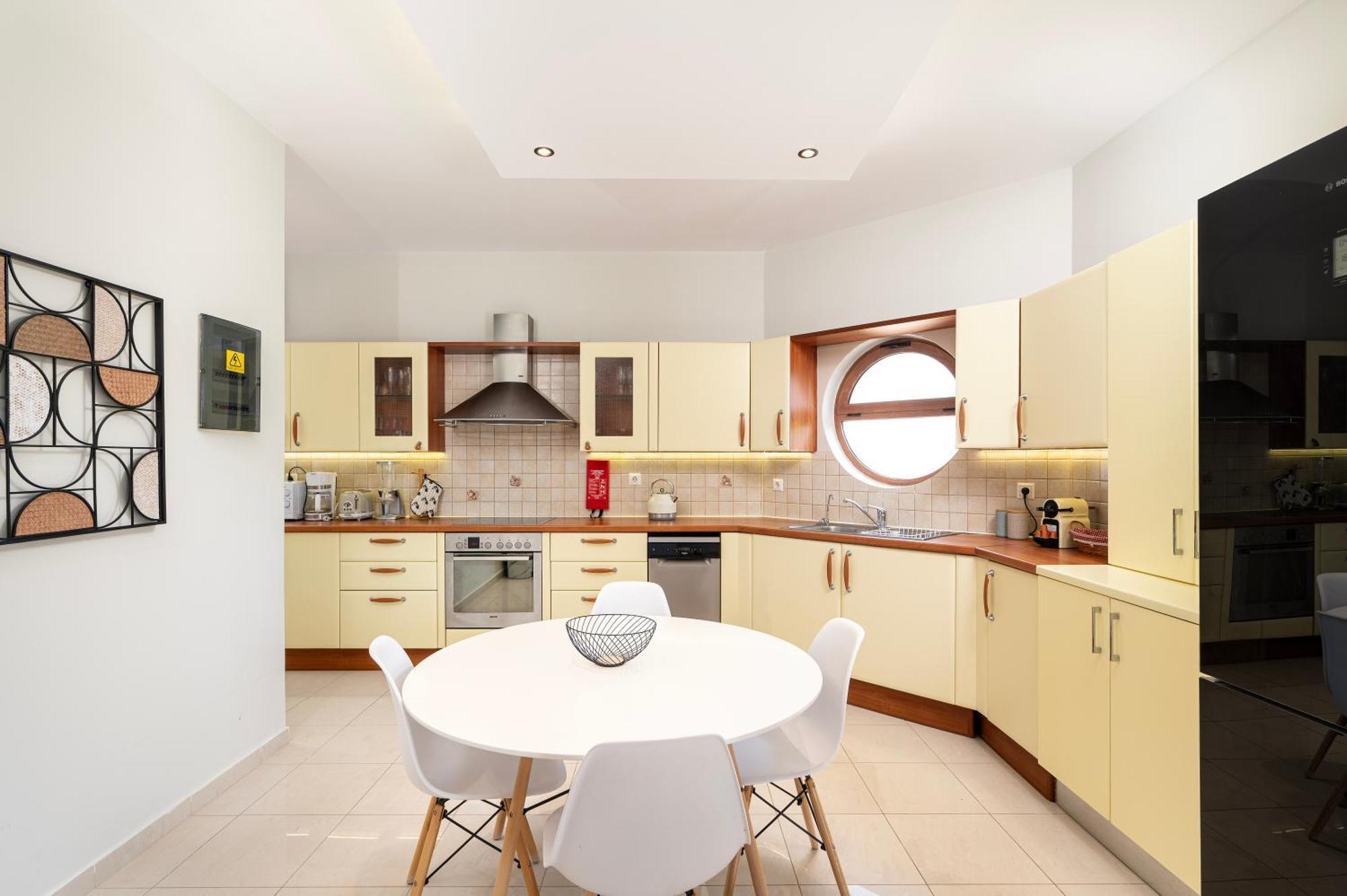 Βίλα Infinity Premium Private Pool 3 Bedrooms 5 Bathrooms 2 Kitchens